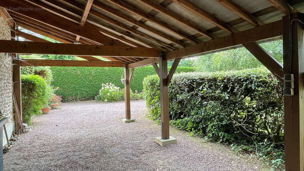 Maison à GROSSOEUVRE