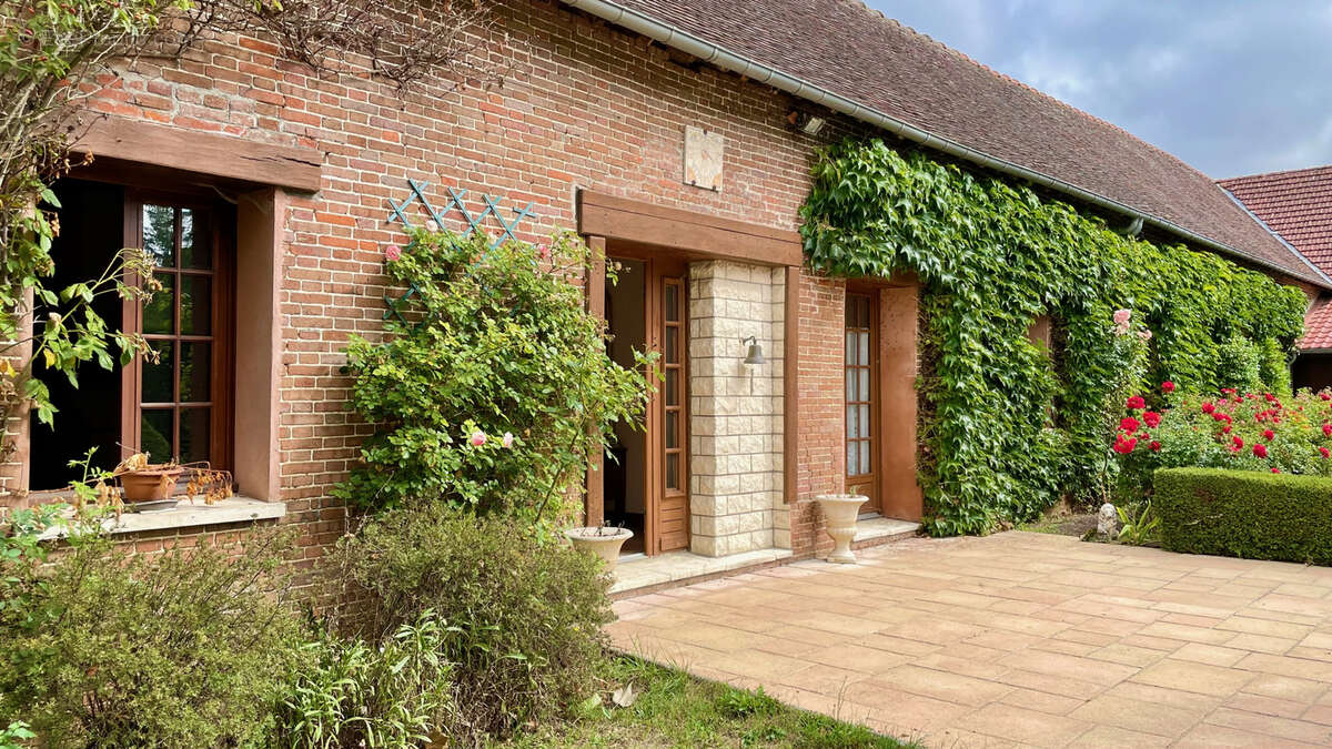 Maison à GROSSOEUVRE