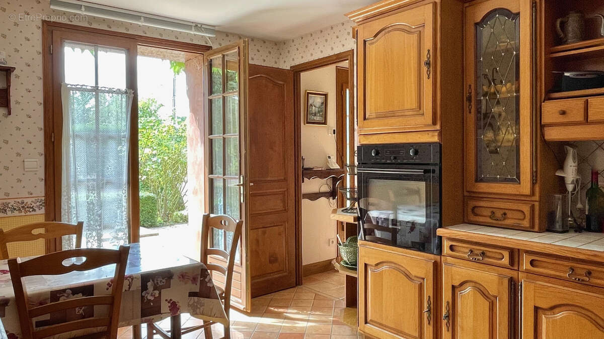 Maison à GROSSOEUVRE