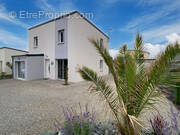 Maison à SAINT-GERMAIN-SUR-AY