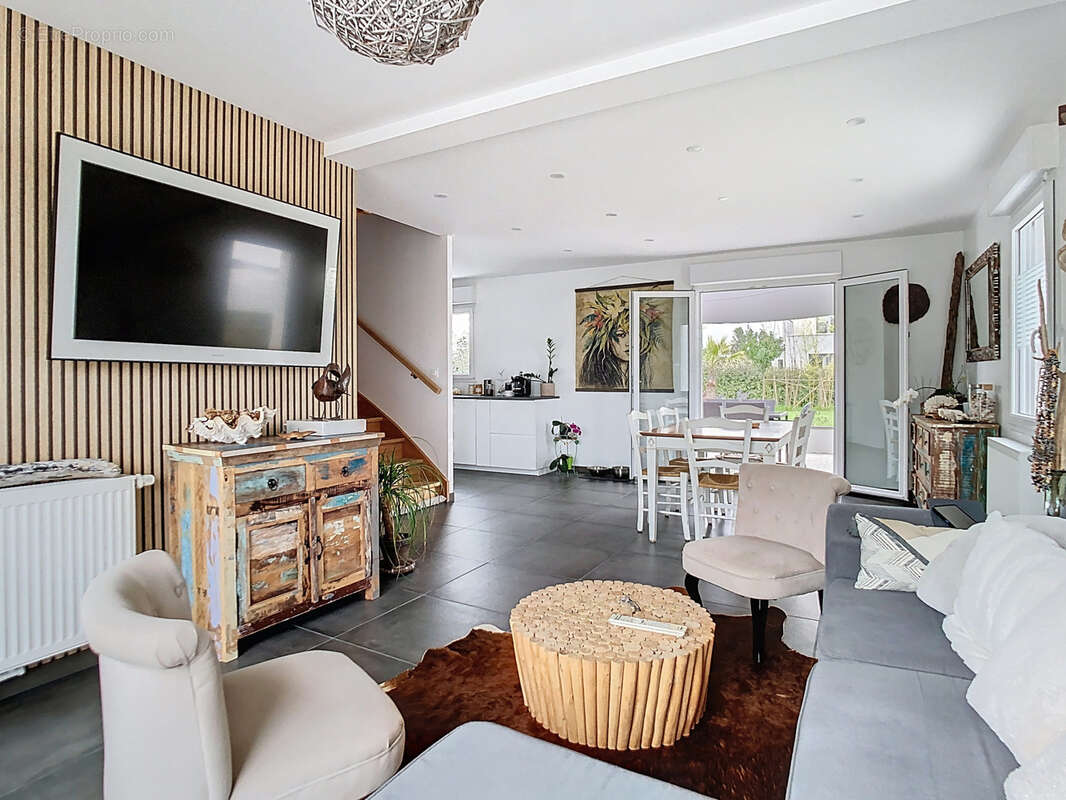 Maison à SAINT-GERMAIN-SUR-AY