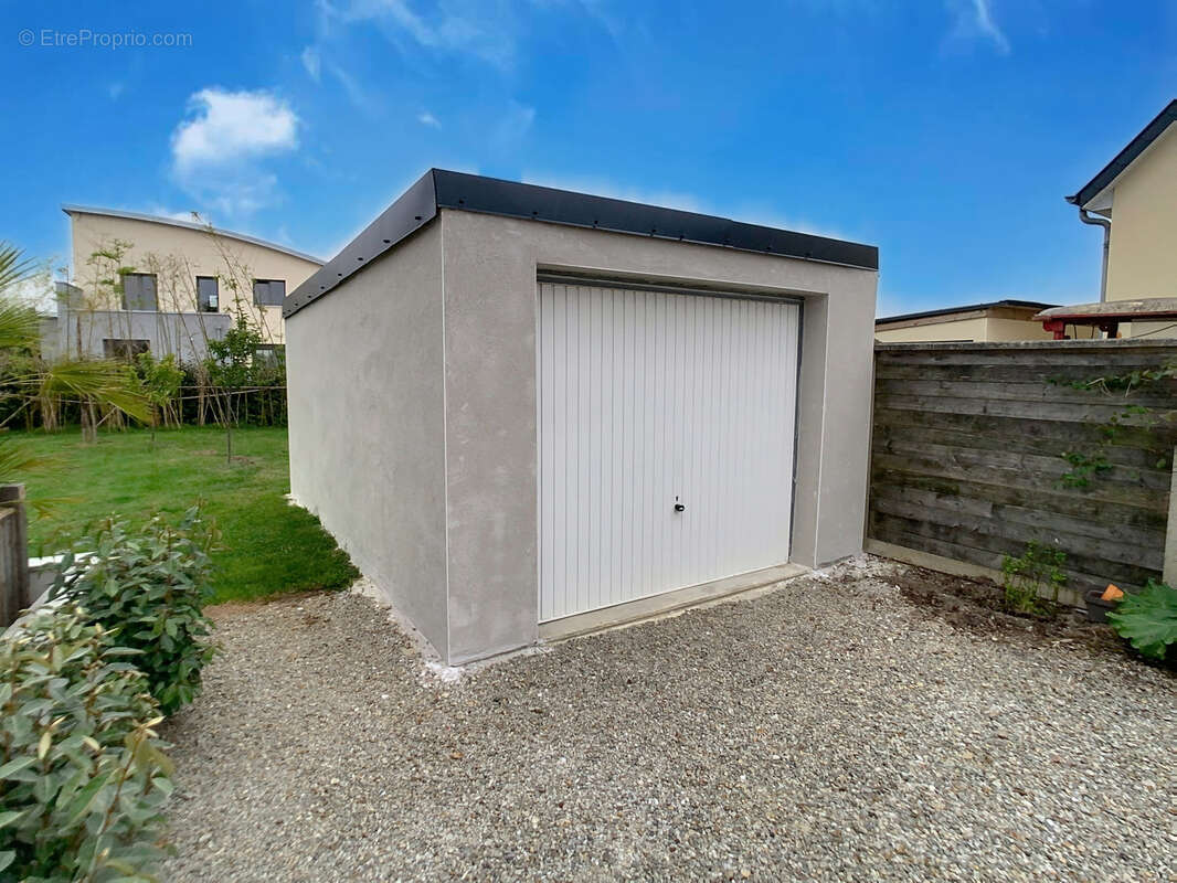 Maison à SAINT-GERMAIN-SUR-AY