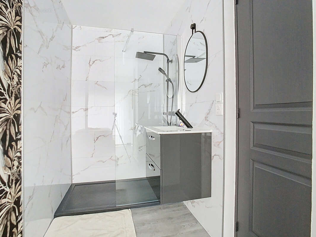 Maison à SAINT-GERMAIN-SUR-AY