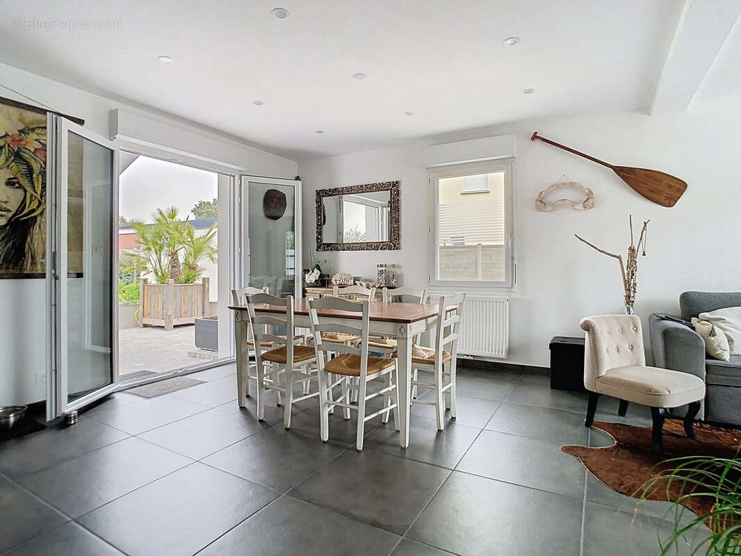 Maison à SAINT-GERMAIN-SUR-AY