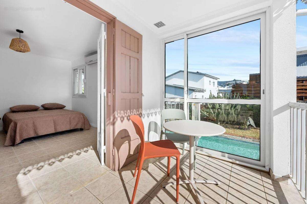 Maison à SAINTE-SUZANNE