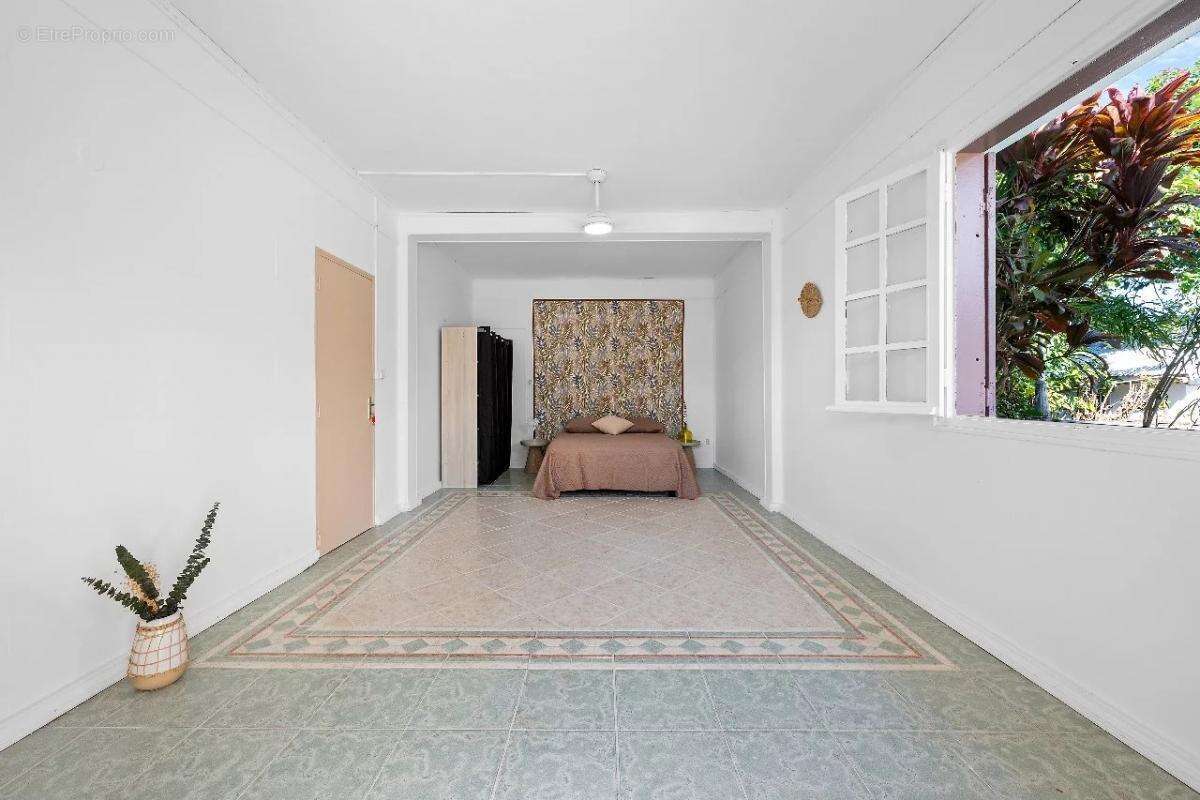 Maison à SAINTE-SUZANNE