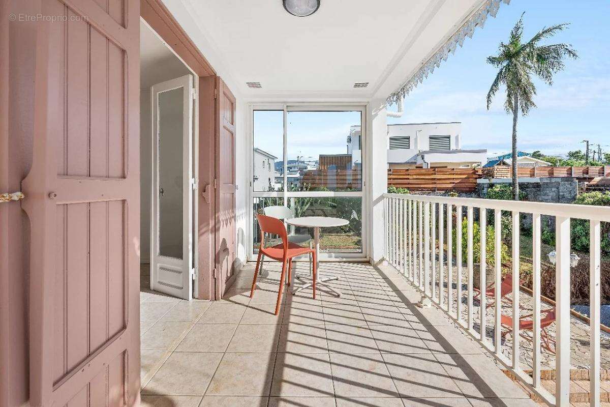 Maison à SAINTE-SUZANNE