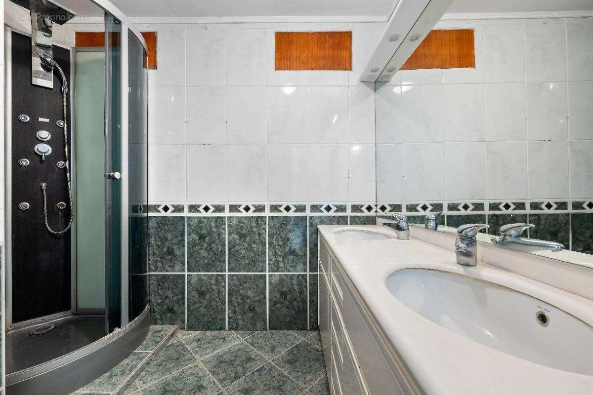 Maison à SAINTE-SUZANNE