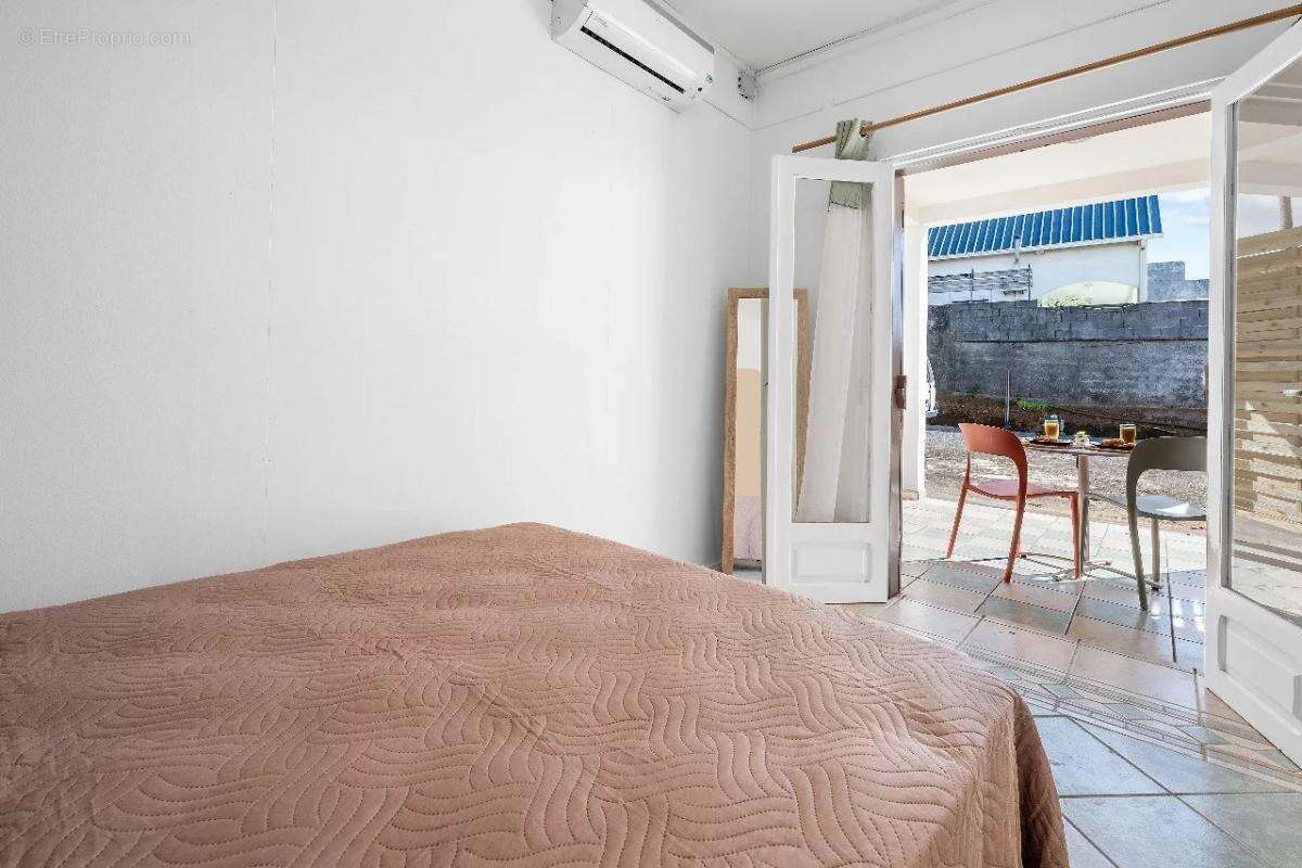 Maison à SAINTE-SUZANNE