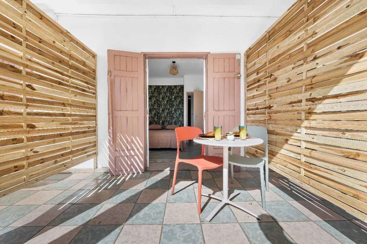 Maison à SAINTE-SUZANNE