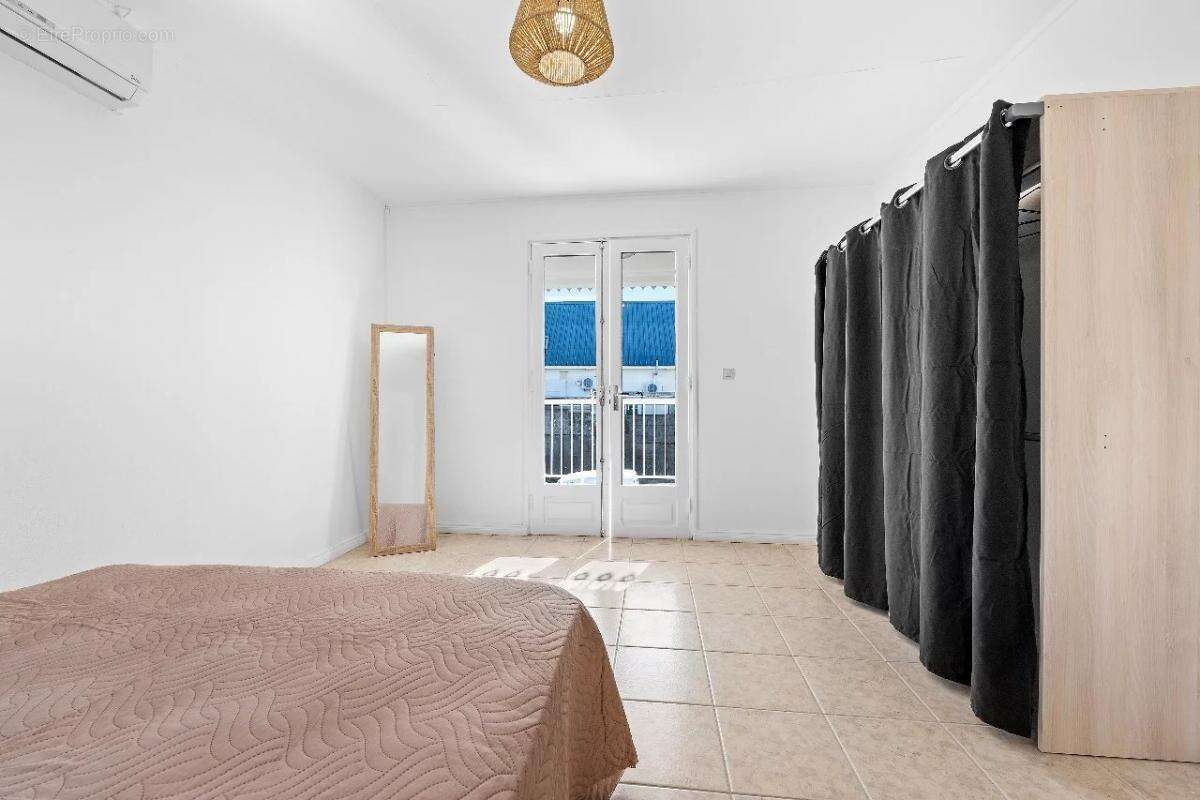 Maison à SAINTE-SUZANNE