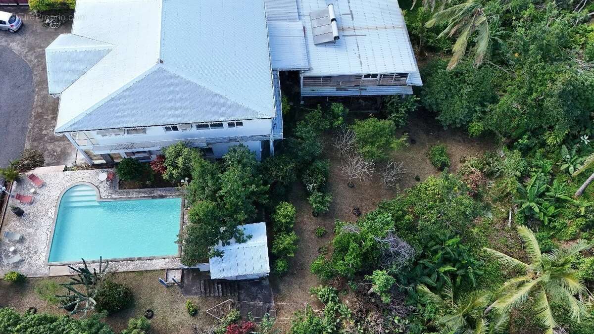 Maison à SAINTE-SUZANNE