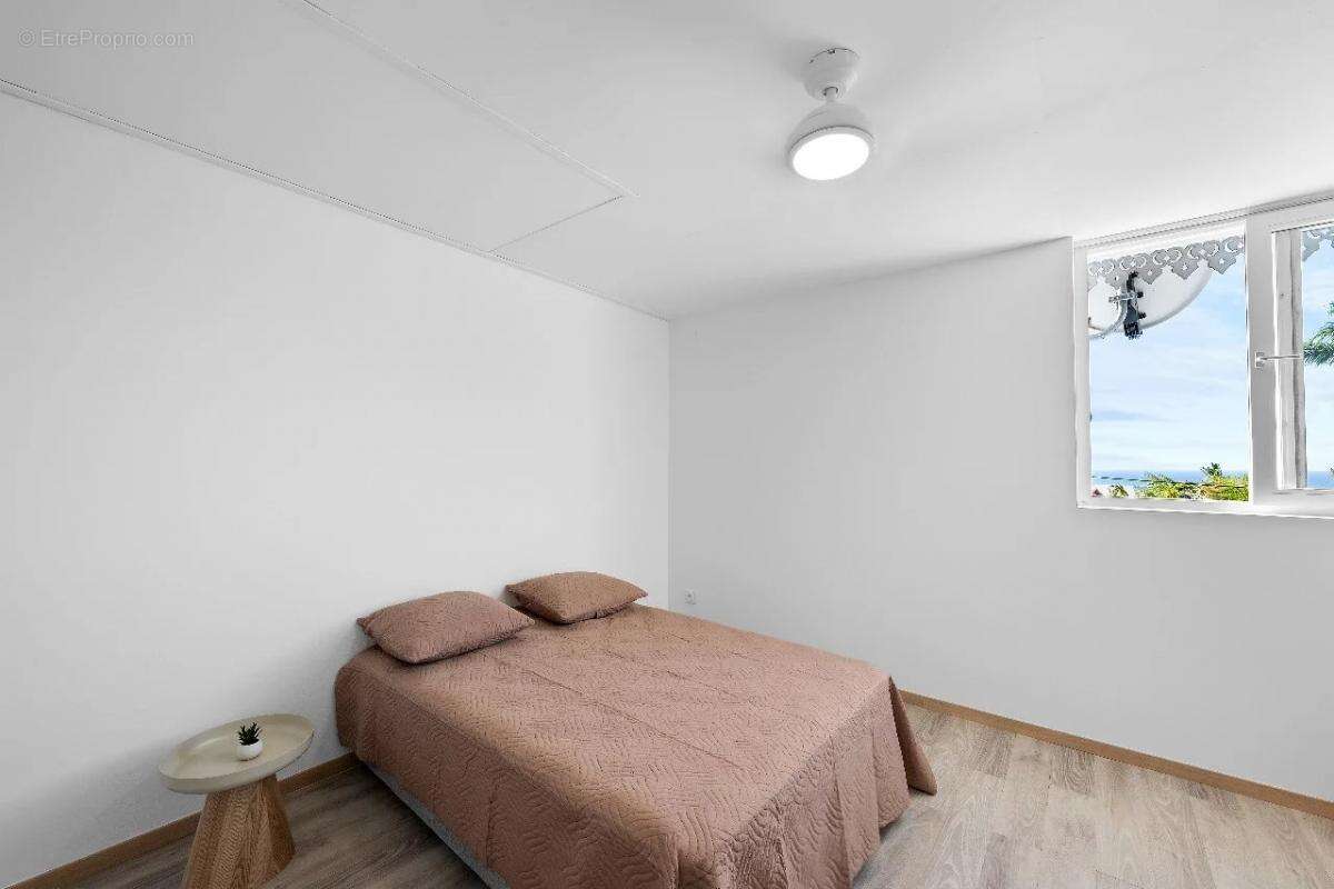 Maison à SAINTE-SUZANNE