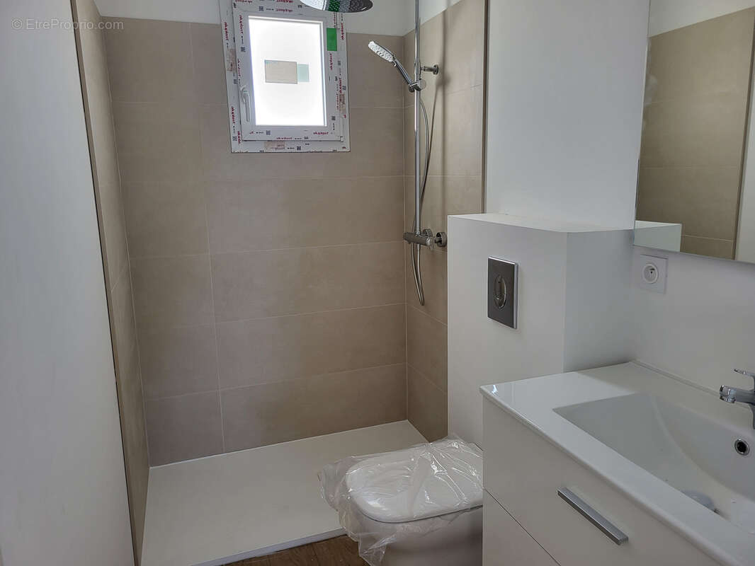 Appartement à ROGNAC