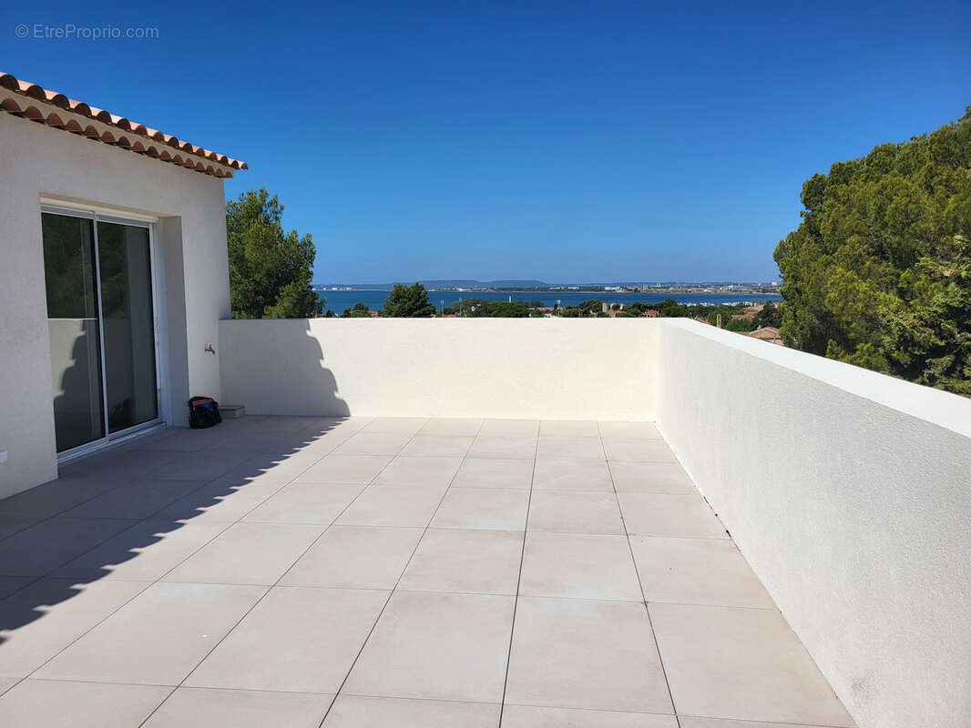 Appartement à ROGNAC