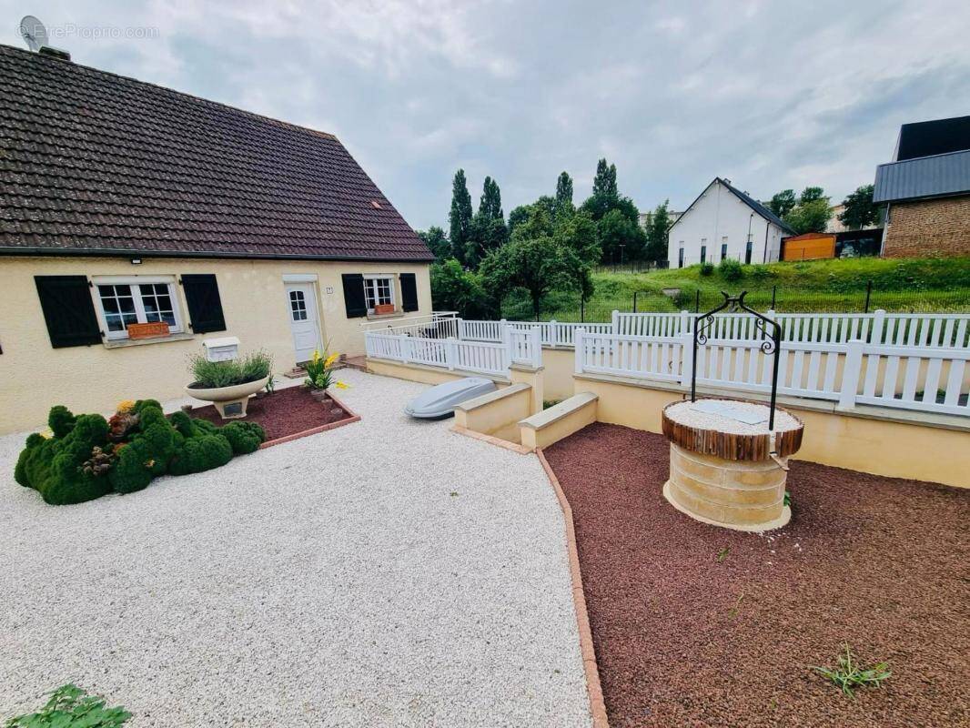 Maison à SAINT-QUENTIN