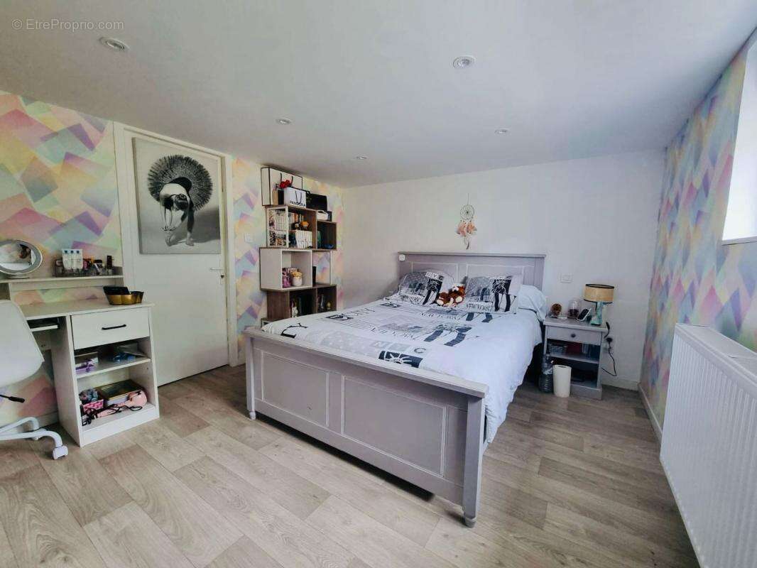 Maison à SAINT-QUENTIN