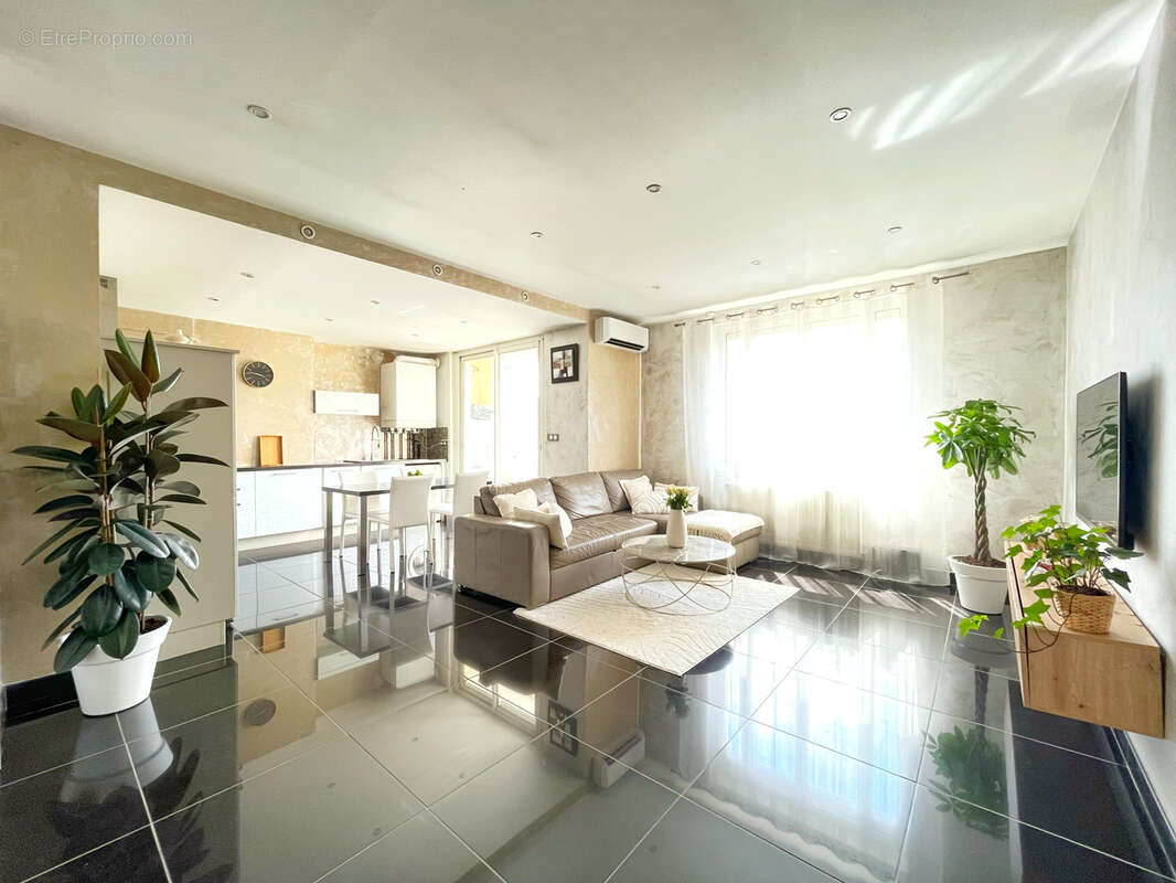 Appartement à GIVORS