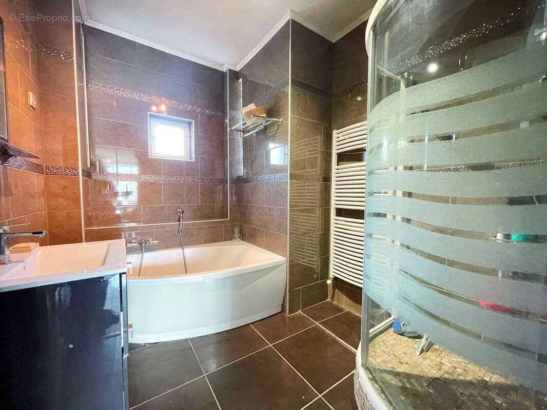 Appartement à GIVORS