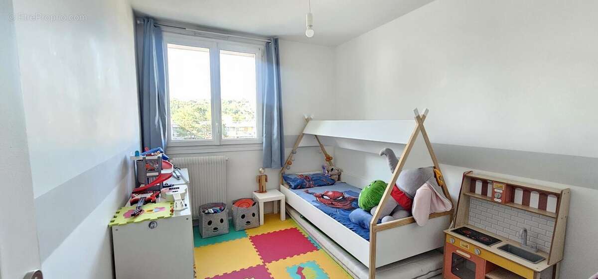 Appartement à OULLINS