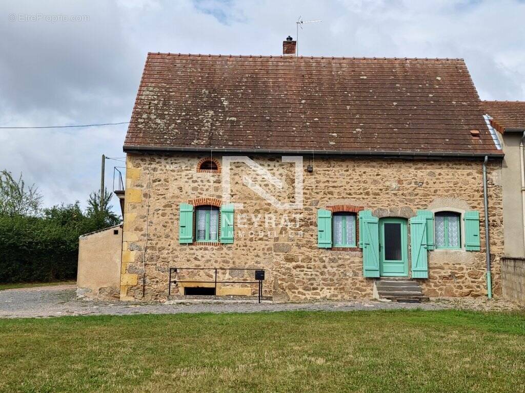 Maison à ISSY-L&#039;EVEQUE