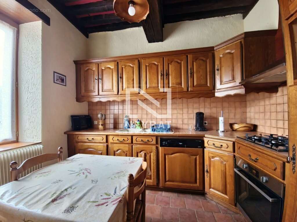 Maison à ISSY-L&#039;EVEQUE