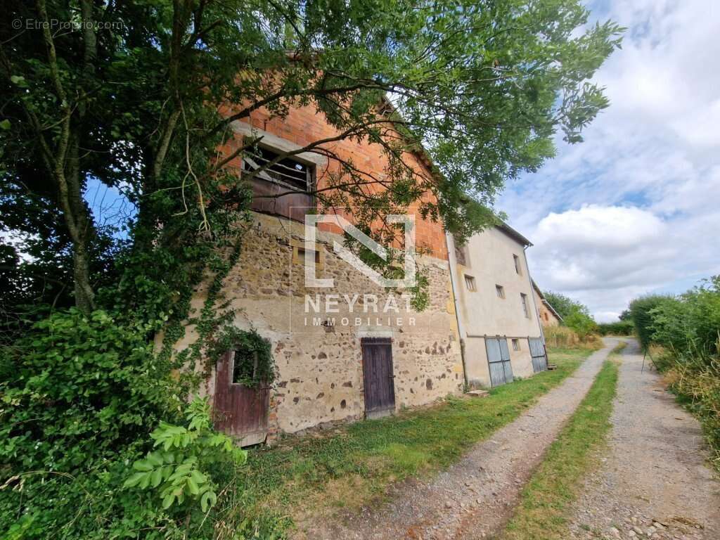 Maison à ISSY-L&#039;EVEQUE