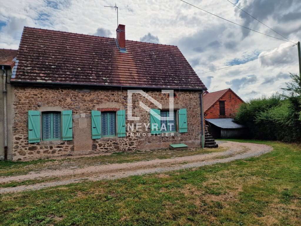 Maison à ISSY-L&#039;EVEQUE