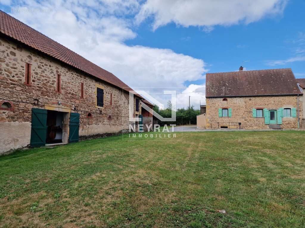 Maison à ISSY-L&#039;EVEQUE