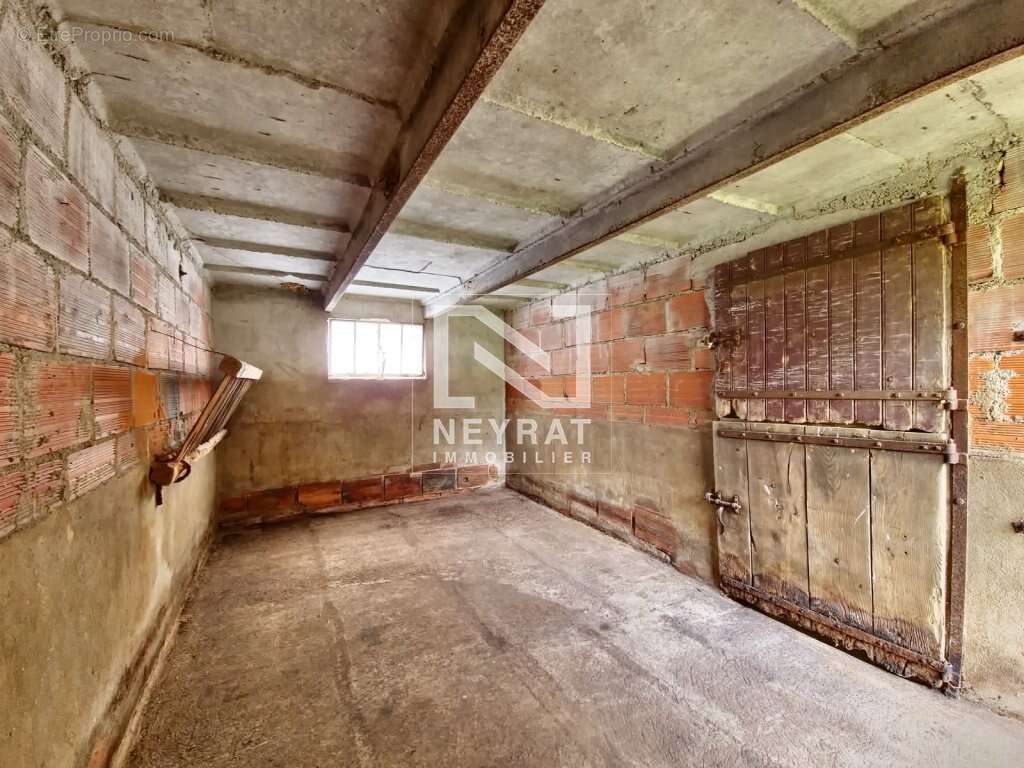 Maison à ISSY-L&#039;EVEQUE