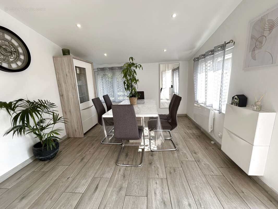 Maison à VERNEVILLE