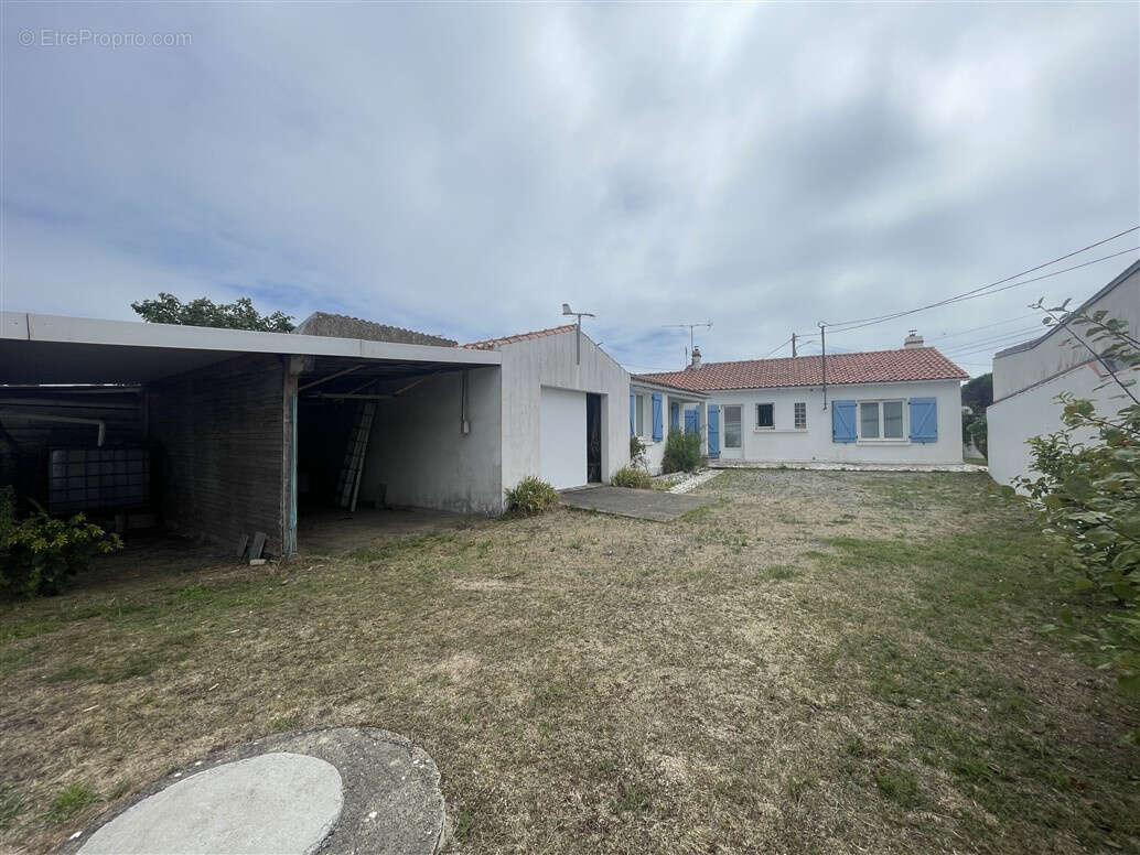 Maison à L&#039;EPINE