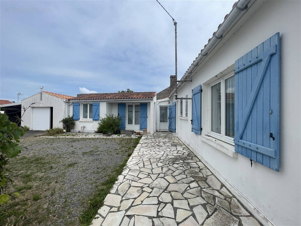 Maison à L&#039;EPINE