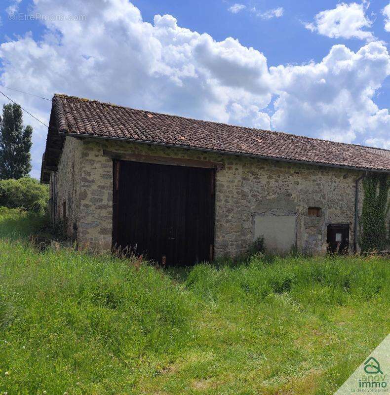 Appartement à SAINT-JUNIEN