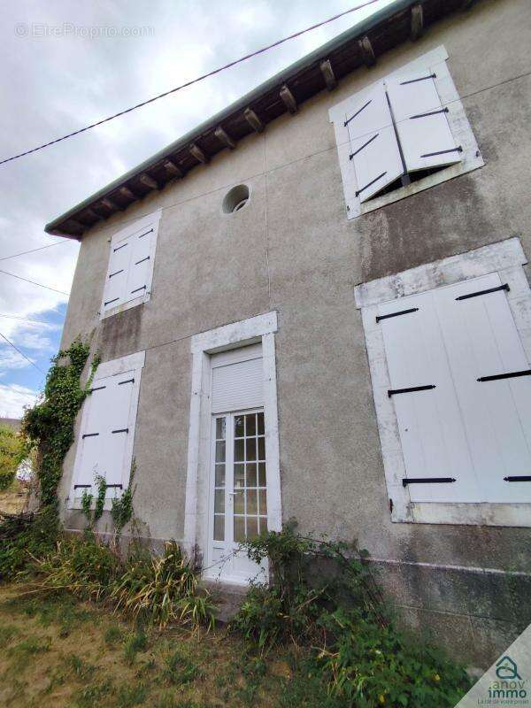 Appartement à SAINT-JUNIEN