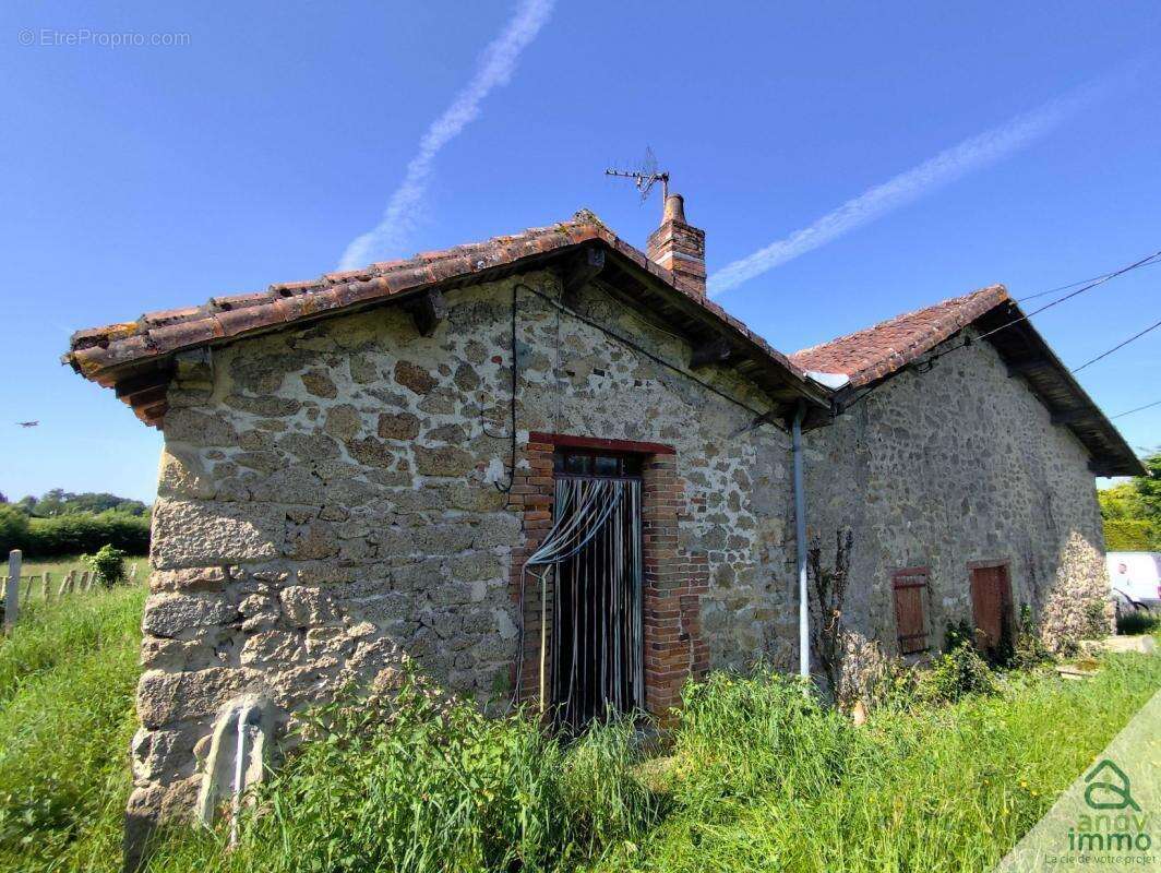 Appartement à SAINT-JUNIEN
