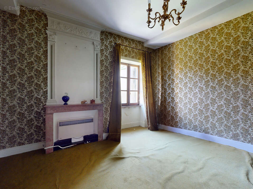 Appartement à PRIVAS