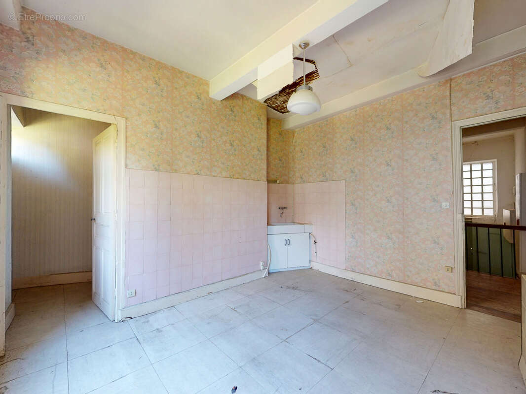 Appartement à PRIVAS