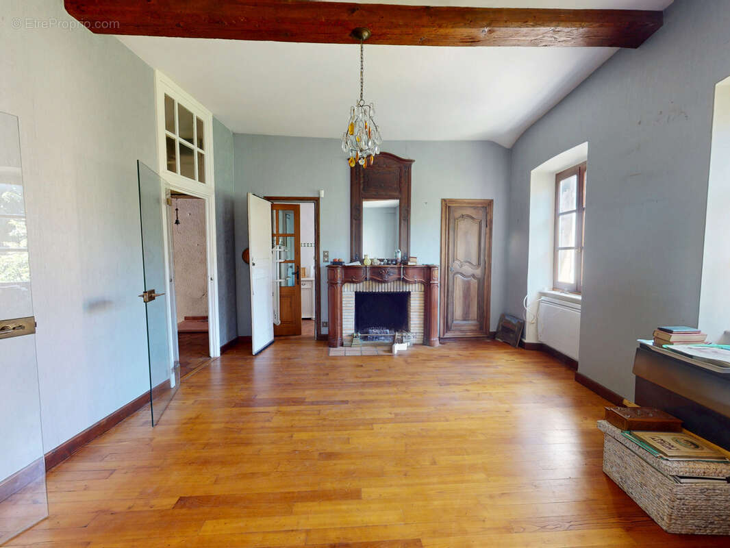 Appartement à PRIVAS