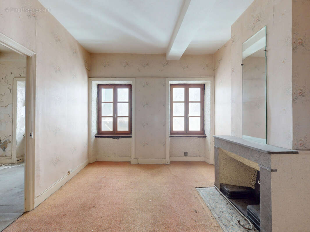 Appartement à PRIVAS