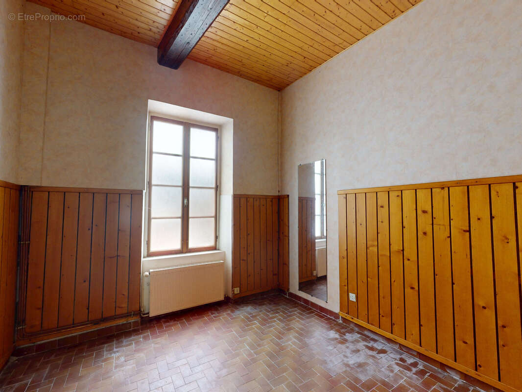 Appartement à PRIVAS