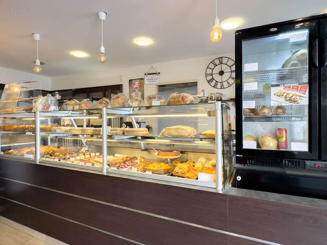 Commerce à VERNOUX-EN-VIVARAIS