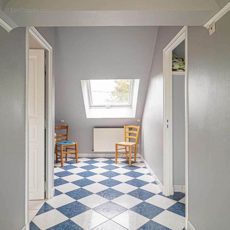 Maison à YVRE-L&#039;EVEQUE