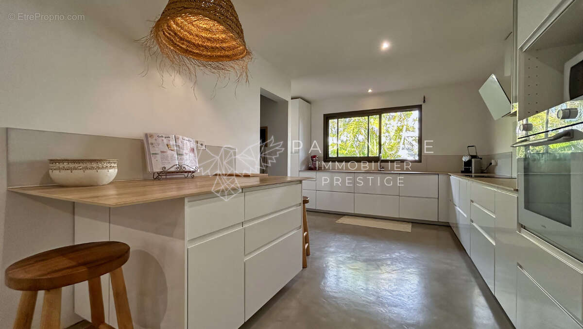 Maison à L&#039;ETANG-SALE