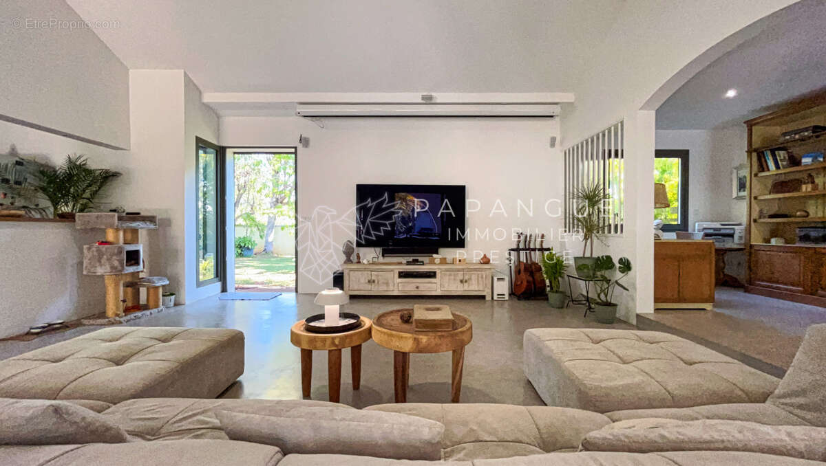 Maison à L&#039;ETANG-SALE