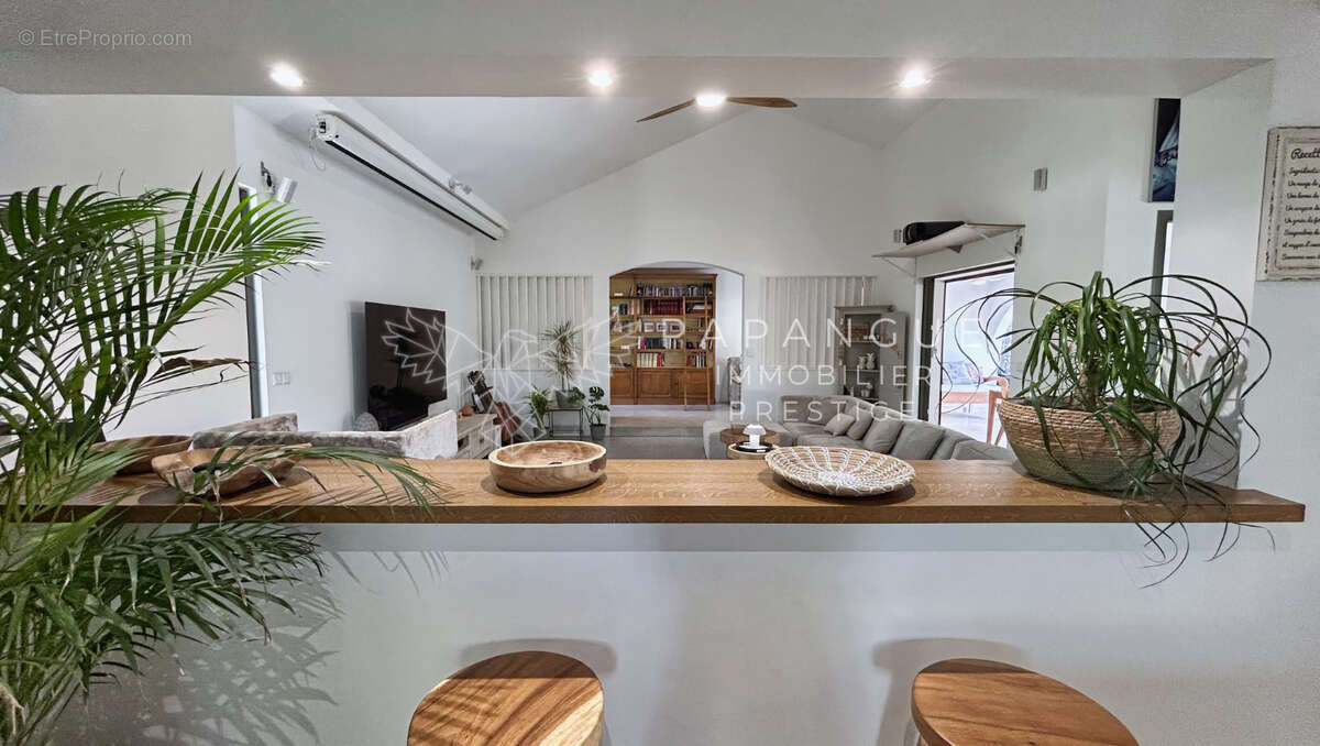 Maison à L&#039;ETANG-SALE