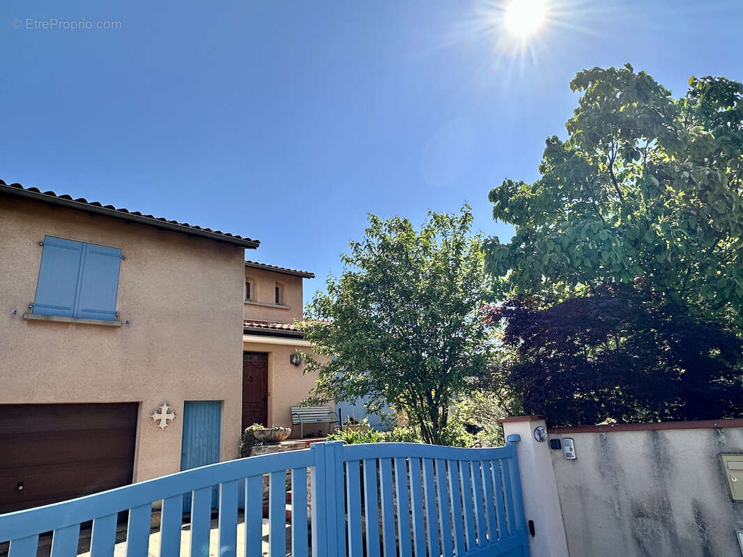 Maison à SAINT-JUERY