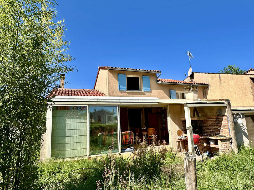 Maison à SAINT-JUERY