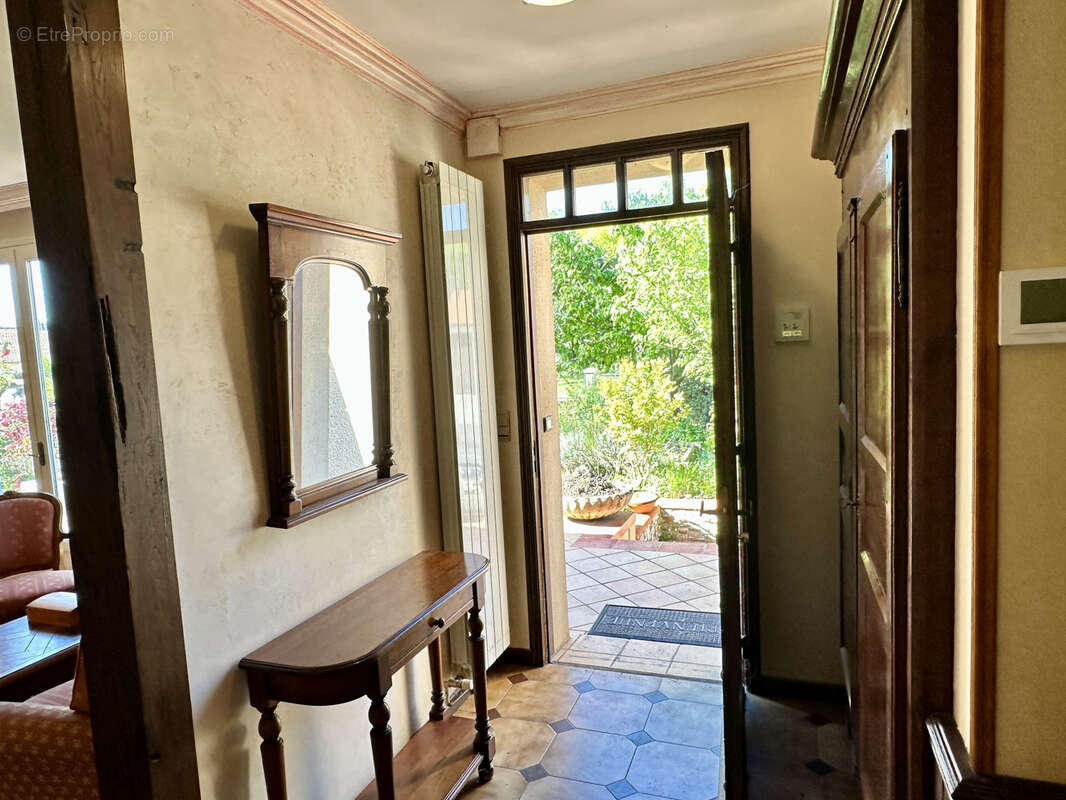 Maison à SAINT-JUERY