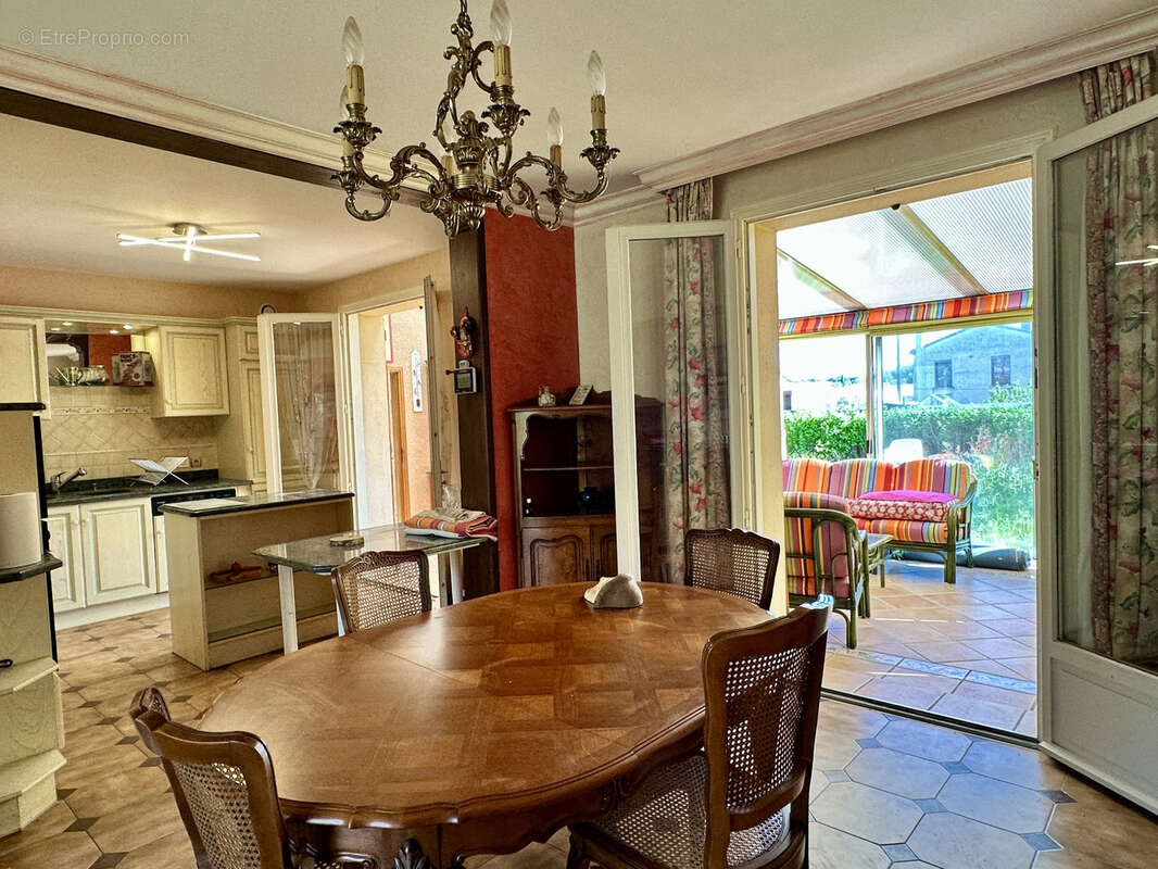 Maison à SAINT-JUERY